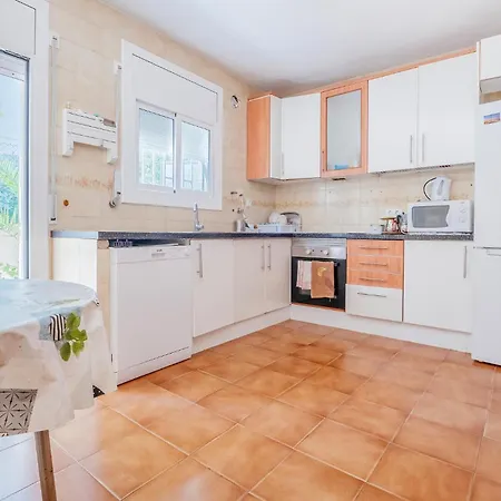 4 Bedroom Amazing In Cunit